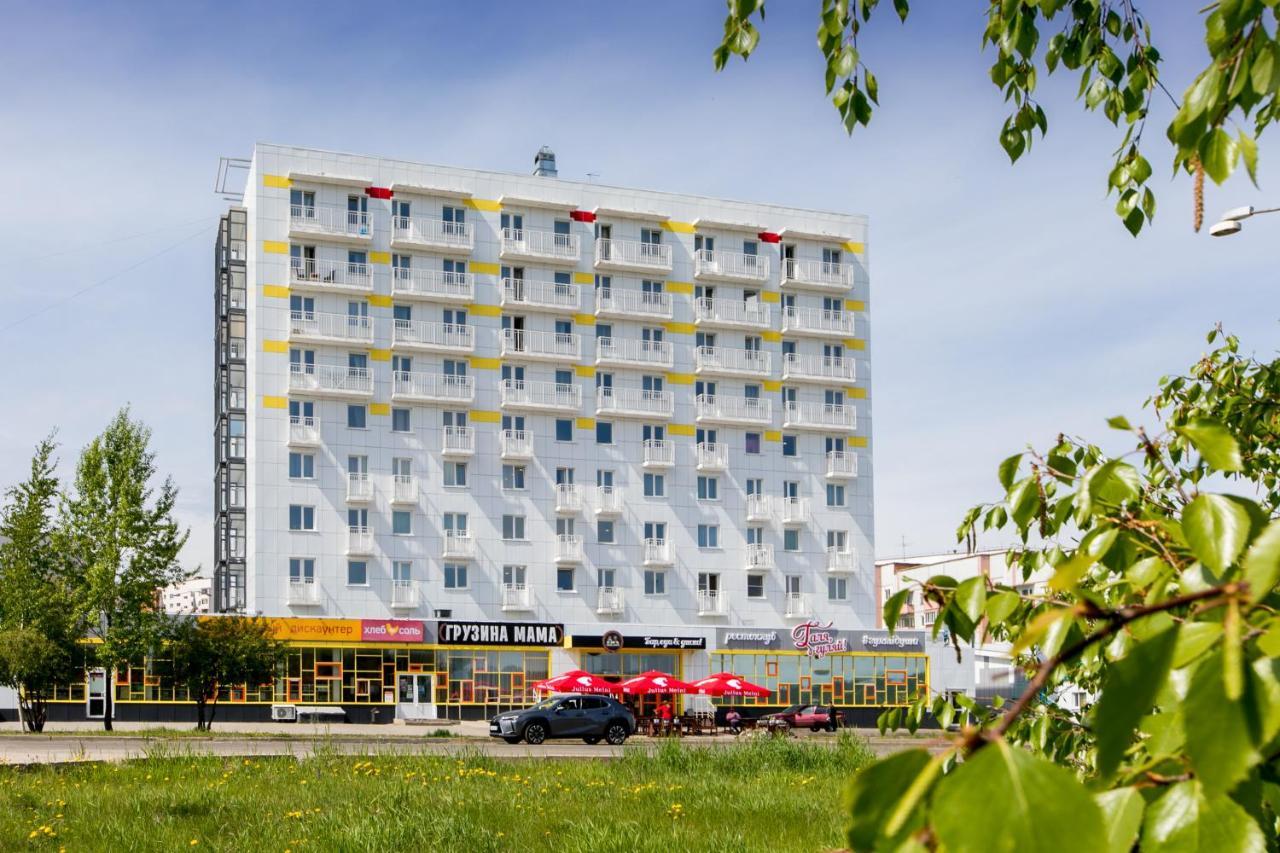 布拉茨克Klubnyi Kvartal公寓式酒店 外观 照片